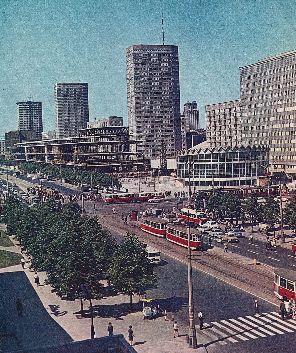 Marszałkowska Street with 13N trams and the Rotunda, 1960s