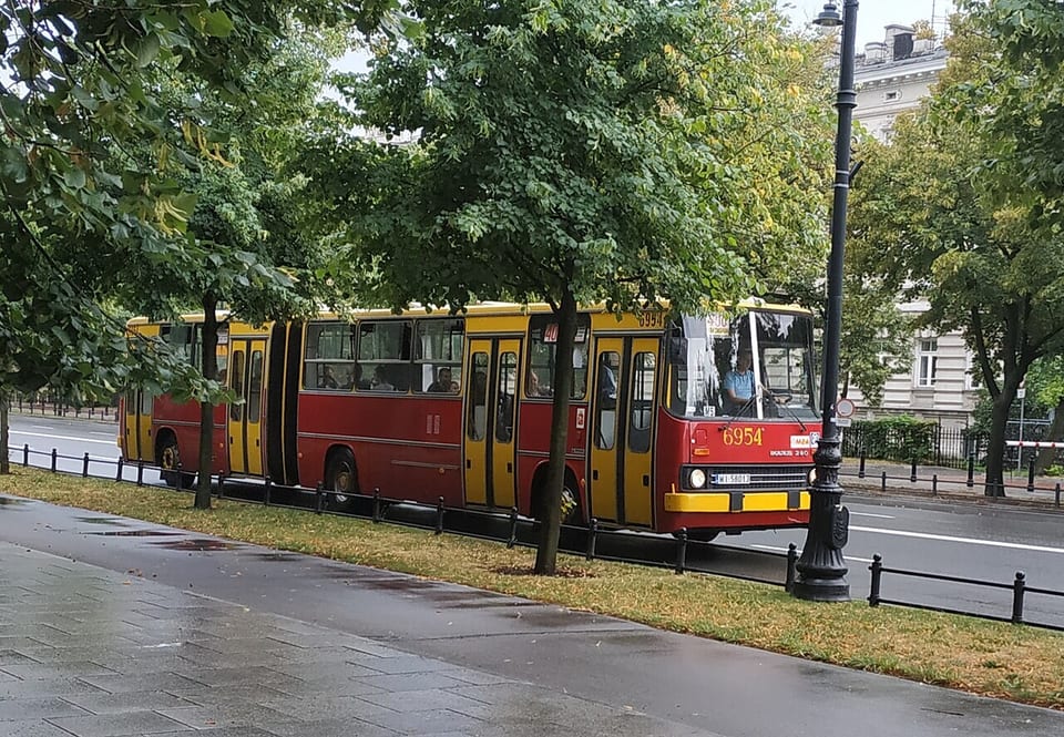 Ikarus 280 in Aleje Ujazdowskie in Warsaw